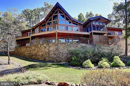 161 Wampumm Lane Hedgesville, WV 25427