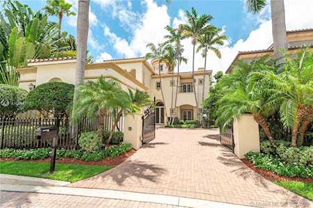 4028 Island Estates Dr Aventura, FL 33160