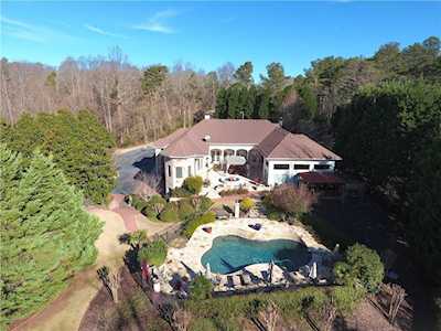 2521 E Maddox Rd Buford, GA 30519