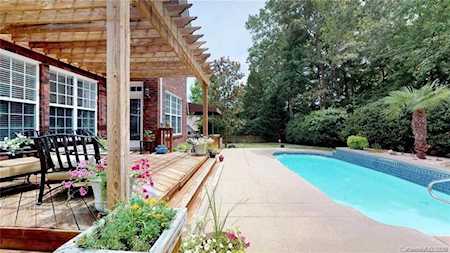 620 Drumcliff Ct Matthews, NC 28104