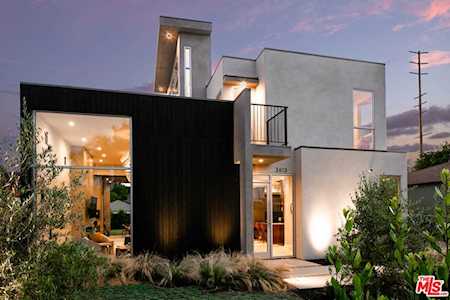 3613 Redwood Avenue Los Angeles, CA 90066