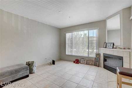 7155 S Durango Dr #213 Las Vegas, NV 89113