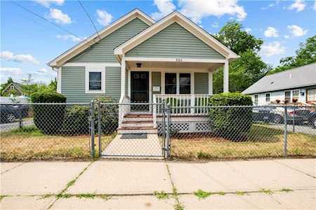 326 Dudley St Providence, RI 02907