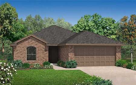 11629 SW 8th Circle Yukon, OK 73099