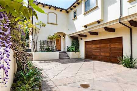 1130 10th Street #B Manhattan Beach, CA 90266
