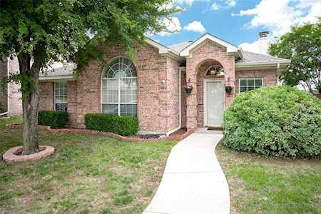 1406 Di Orio Drive Lewisville, TX 75067