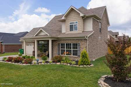 114 Maplewood Dr Shepherdsville, KY 40165