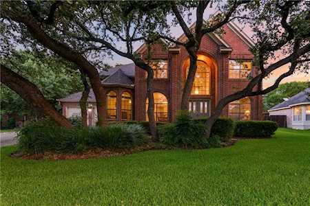 9271 Scenic Bluff DR Austin, TX 78733