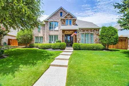 8343 Mckenzie Court Frisco, TX 75036