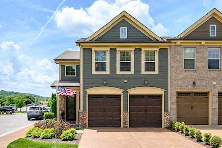 911 Silkwood Cir Nashville, TN 37221