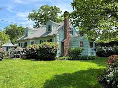 25 Clearwater Rd Newton, MA 02462