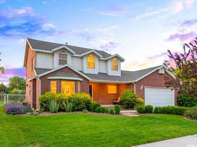 6768 W 10205 N Highland, UT 84003