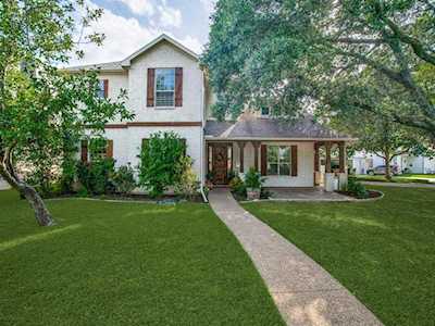 9217 Larchwood Drive Dallas, TX 75238