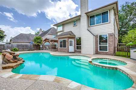 1901 Wynchase Dr Deer Park, TX 77536