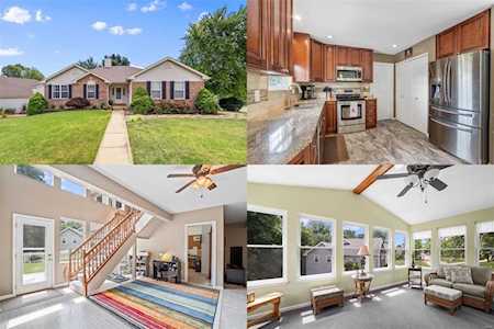 636 Lori Lynn Ct St Charles, MO 63304