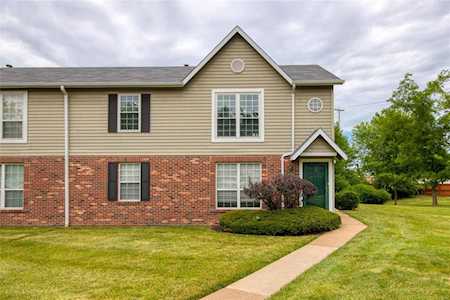 106 Country Trace Ct St Peters, MO 63304