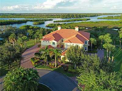 951 River Basin Ct #202D Bradenton, FL 34212