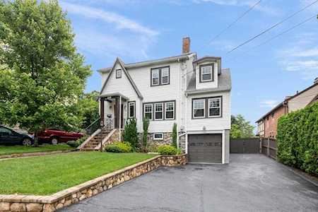 91 Summit St Waltham, MA 02451