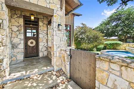 2100 Keeneland Cv Spicewood, TX 78669