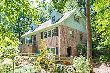 515 Yorktown Court Chapel Hill, NC 27516
