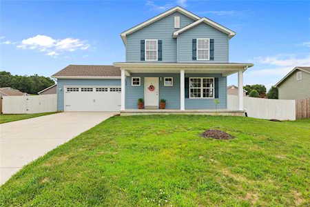 376 Spring Valley Dr Winfield, MO 63389