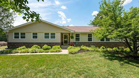 100 Diddle Ct Hendersonville, TN 37075