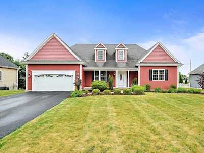 5 Grove Meadow Lane Shrewsbury, MA 01545