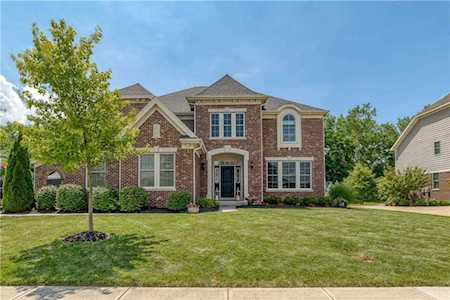 3244 Sunrise Court Zionsville, IN 46077
