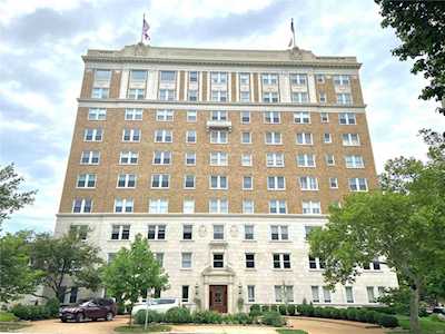 709 South Skinker St Louis, MO 63105