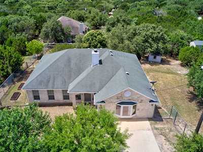 17703 Village Dr Dripping Springs, TX 78620