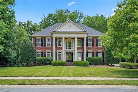 3225 Savannah Hills Dr Matthews, NC 28105
