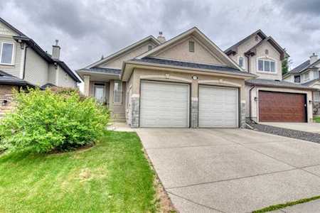 58 Cresthaven View SW Calgary, AB T3B 5Y2