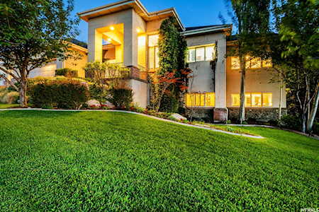 678 E Scenic Hills N Dr North Salt Lake, UT 84054
