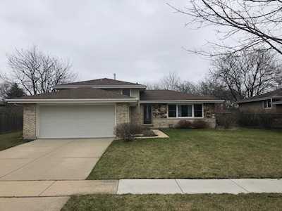 3841 N Galesburg Ct Arlington Heights, IL 60004