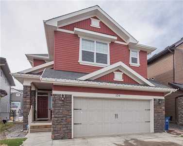 104 Cougar Ridge Green SW Calgary, AB T3H 0V3