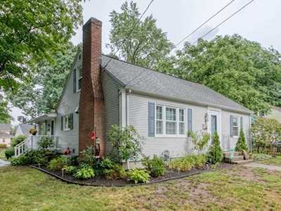 21 Donamor Lane East Longmeadow, MA 01028