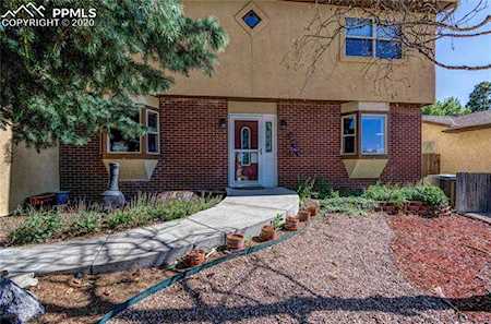 6720 Lange Circle Colorado Springs, CO 80918