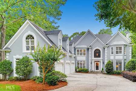8690 River Bluff Ln Roswell, GA 30076