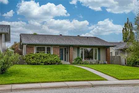 12235 Lake Fraser Way SE Calgary, AB T2J 3T3