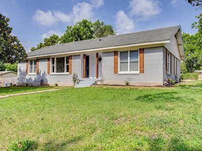 3129 Jane Lane Haltom City, TX 76117