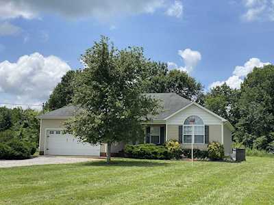 2421 Cason Ln Chapel Hill, TN 37034