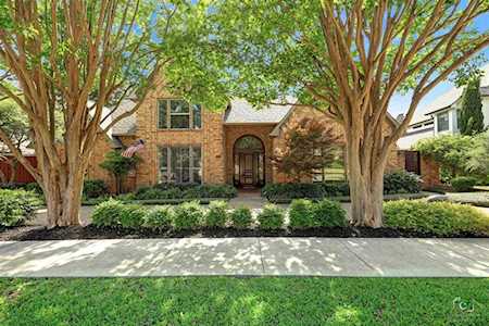 1513 Anglebluff Lane Plano, TX 75093