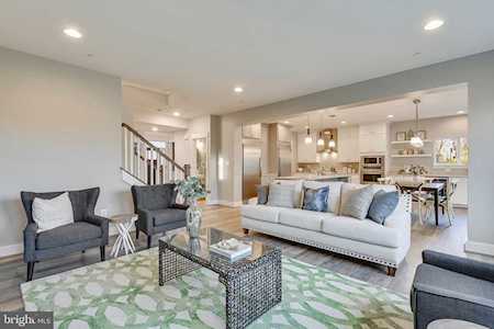 1425 Delaunay Ave Gambrills, MD 21054