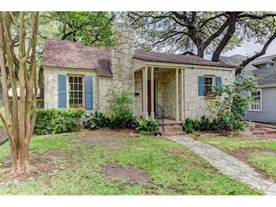 2103 Robinhood TRL Austin, TX 78703
