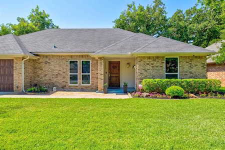 2125 Steeplewood Drive Grapevine, TX 76051