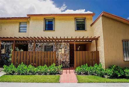 7878 NW 11th Pl Plantation, FL 33322