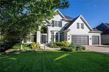 11149 S Glenview Ln Olathe, KS 66061