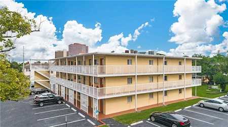 320 Lakeview St #215 Orlando, FL 32804