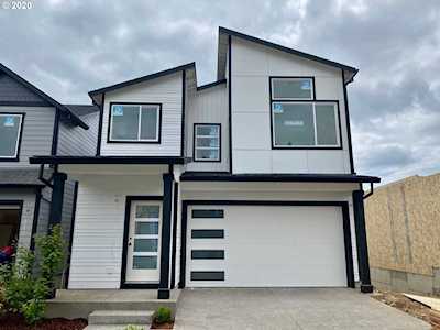 1560 18th Ave Forest Grove, OR 97116