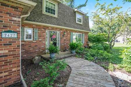 2427 Karen Dr Howell Twp, MI 48855